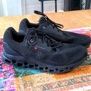 Women's Cloudstratus Oncloud Shoes